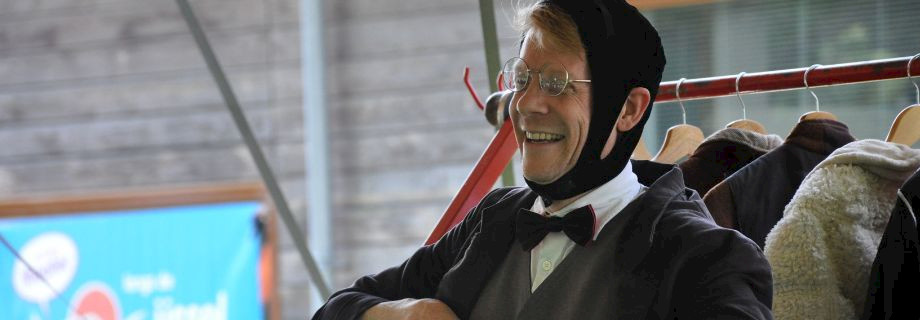 Vom kleinen Maulwurf, der wissen wollte, wer ihm auf den Kopf gemacht hat - Meener Monster, Amsterdam (NL), Fotos: Christiaan Bloem, Katingka-Meijer