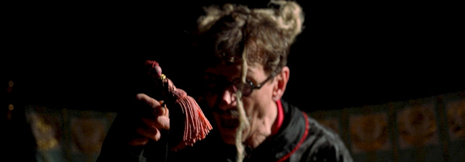 Schlafe! Dornröschen im Bett zu spielen (5+) - Jenapuppets/Martin Vogel, Jena (DE), Fotos: Leander Stahl